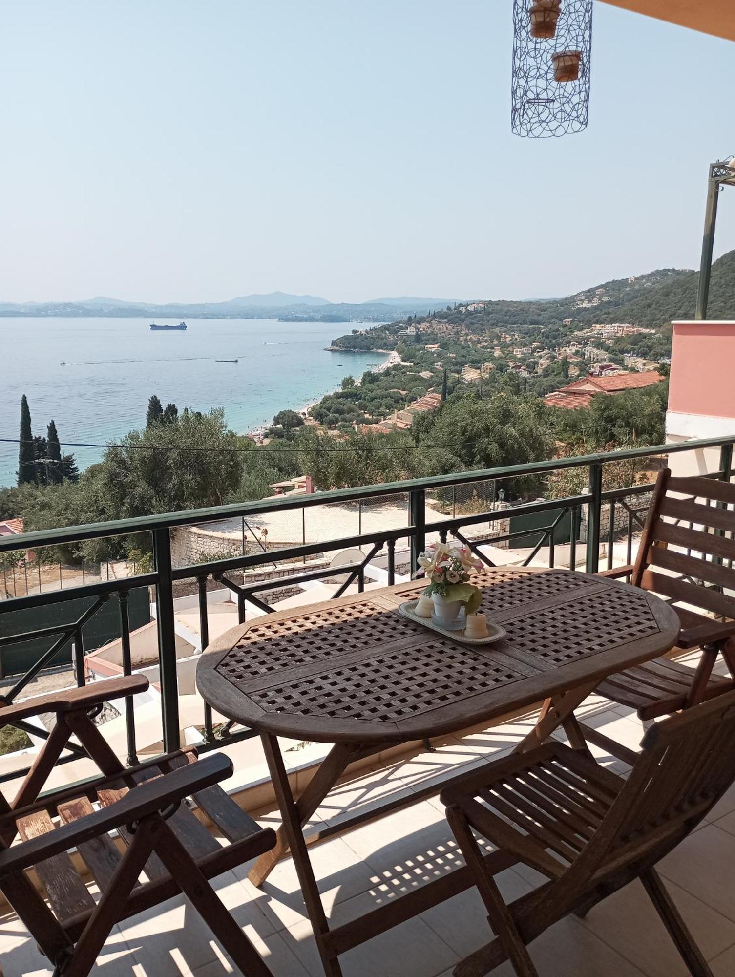 Sarakinos Apartments Barbati Esterno foto